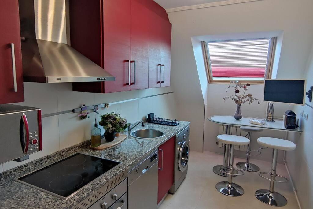 Atico Mirador Del Naranco, Parking Gratuito, Wifi, Zona Residencial Appartement Oviedo Buitenkant foto